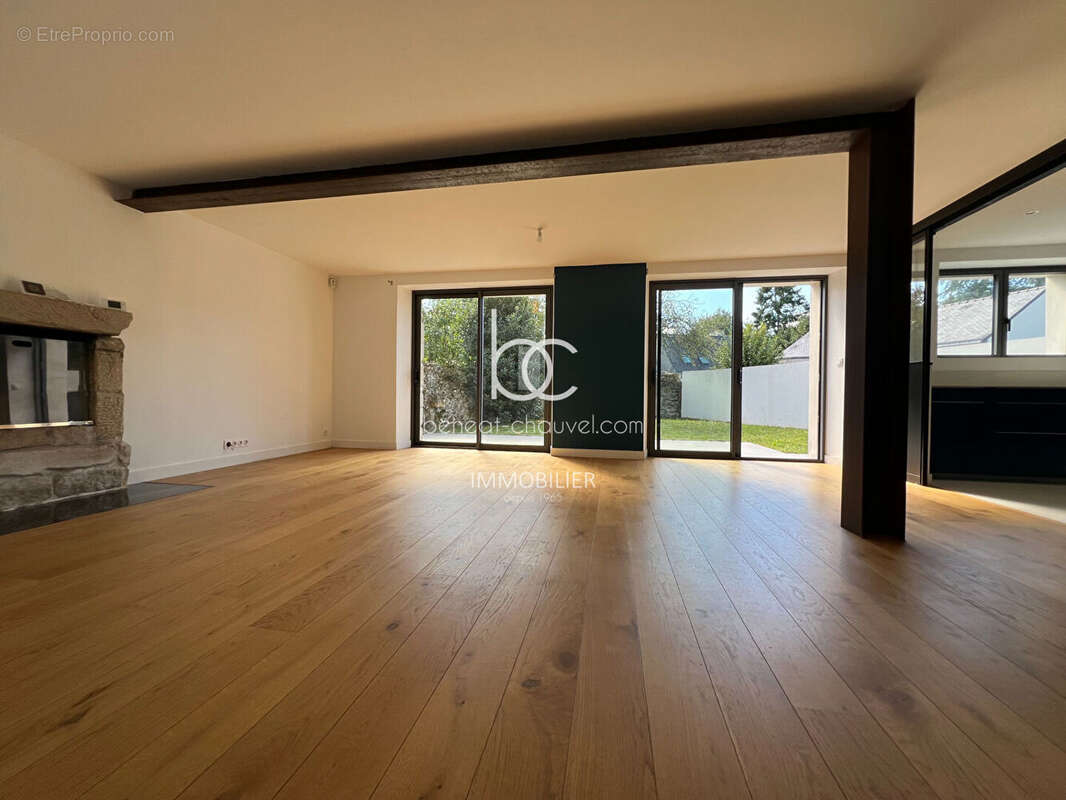 Vannes Ouest - Maison de ville rénovée - 5 pièces - 123 m² - photo 9