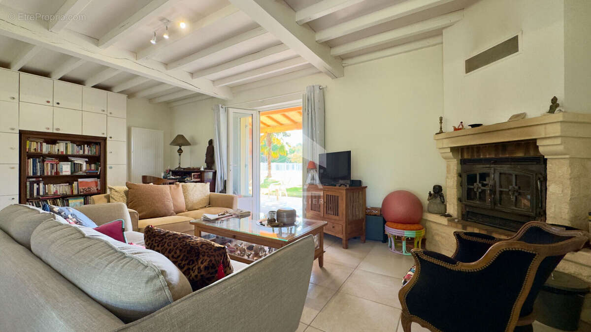 Maison Pineuilh 7 pièce(s) 165 m2 - photo 6