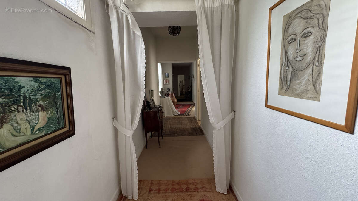 Maison de charme à vendre   Proche du Golf de Campagne à Nîmes - photo 5
