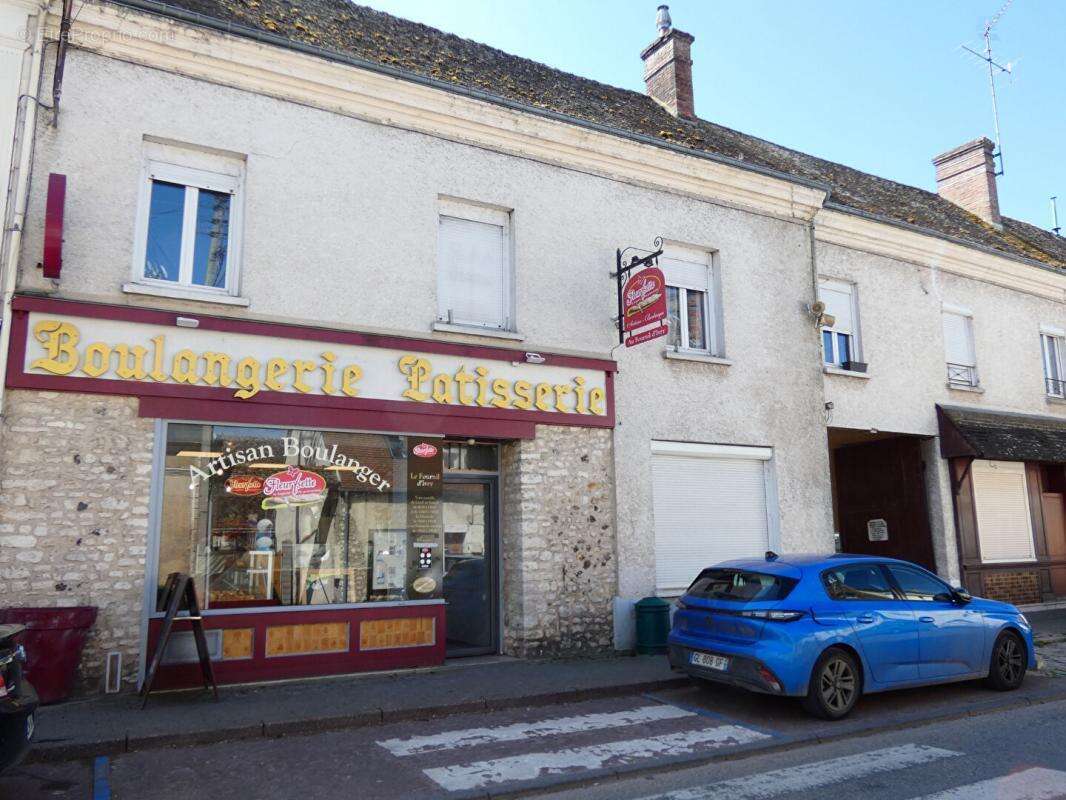 Appartement à IVRY-LA-BATAILLE