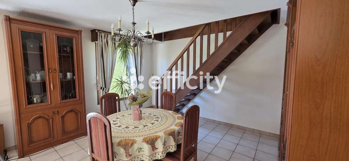 Maison à FACHES-THUMESNIL