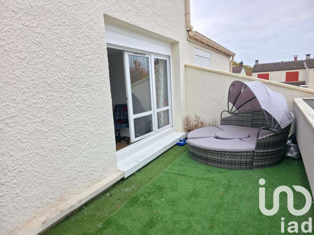 Photo 2 - Appartement à COMBS-LA-VILLE