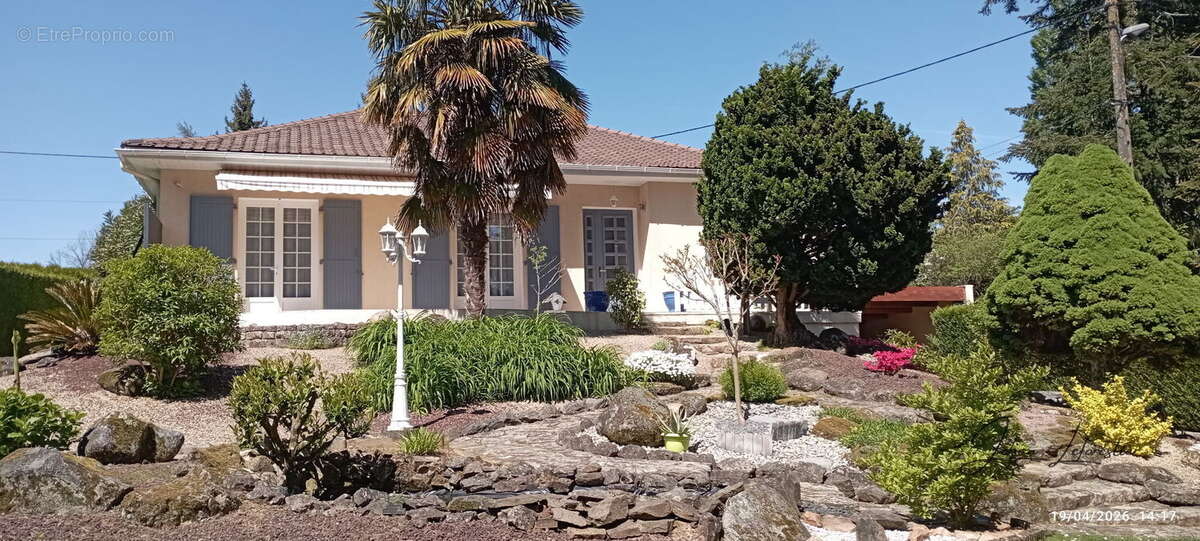 Maison à CERIZAY