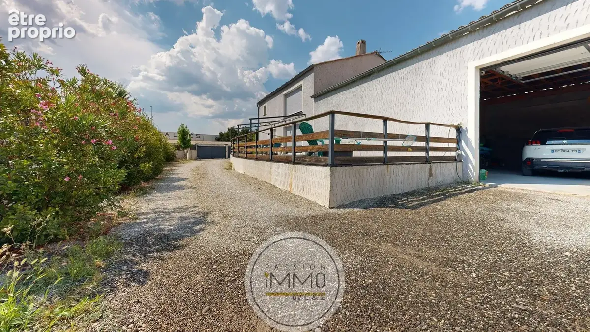 Maison contemporaine 145 m2 avec piscine - Mison - photo 11