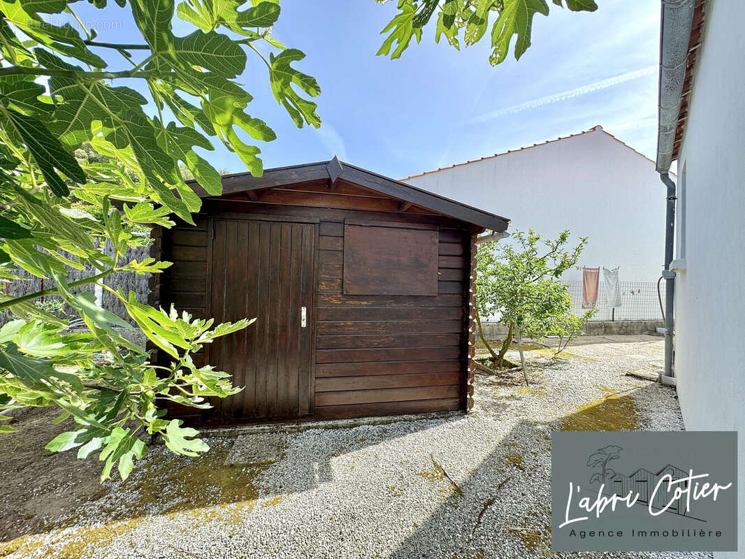 Abri de jardin