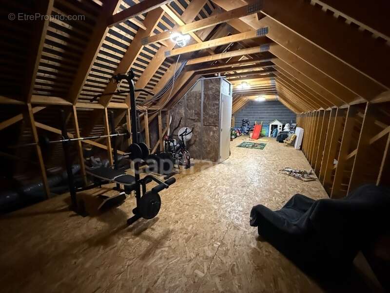 Maison à POUEYFERRE