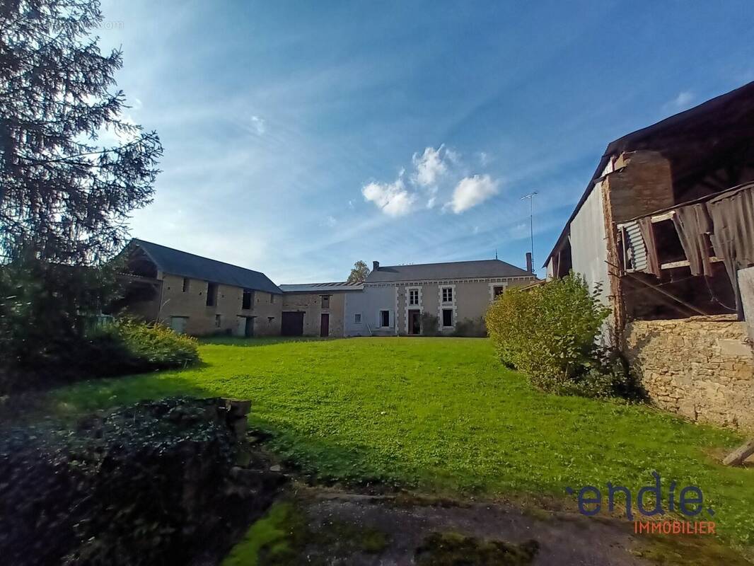 Maison à MONCONTOUR