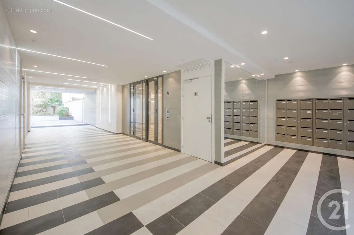 Appartement 81 m² à Fontainebleau  - photo 23