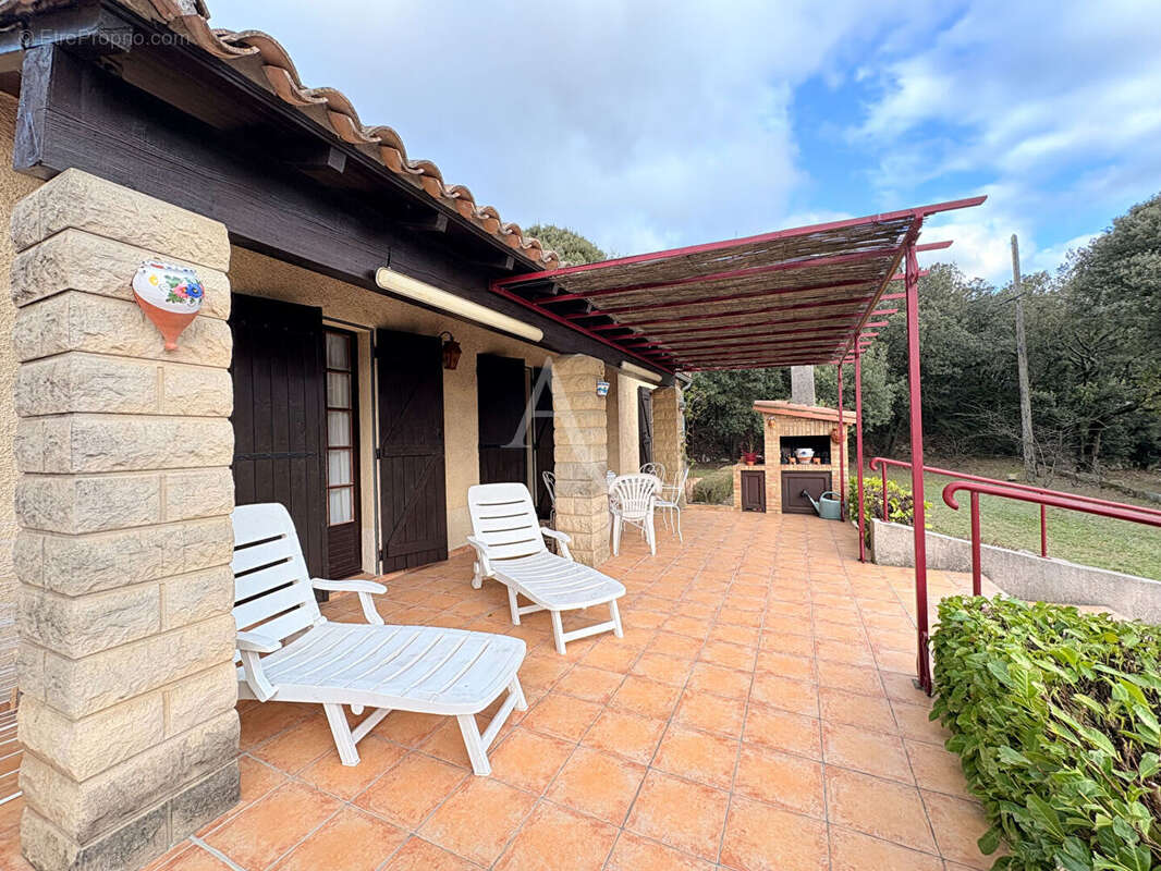 Maison à VENTENAC-CABARDES