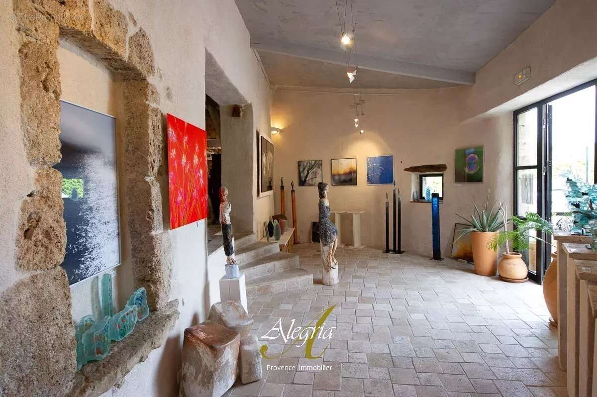 Appartement à TOURTOUR