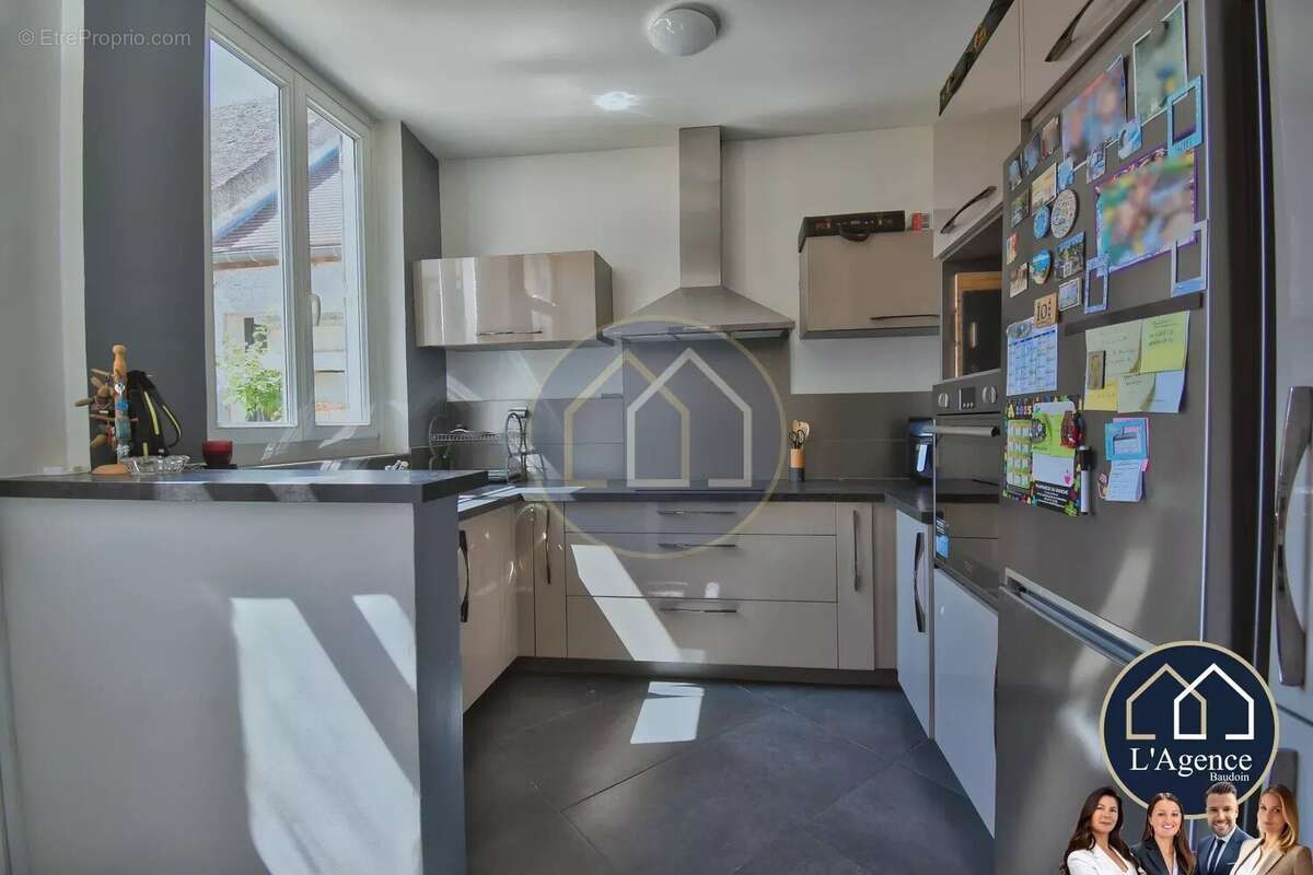 Maison à MONDONVILLE-SAINT-JEAN