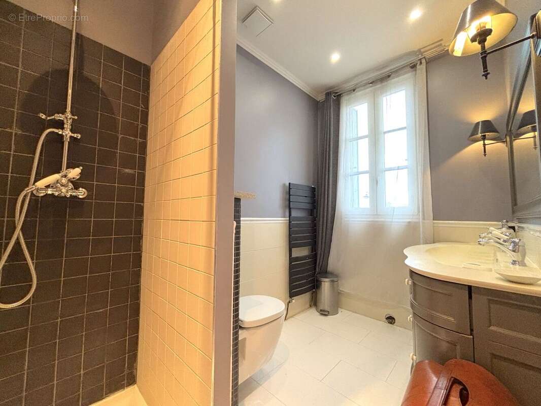 Maison à CORBEIL-ESSONNES