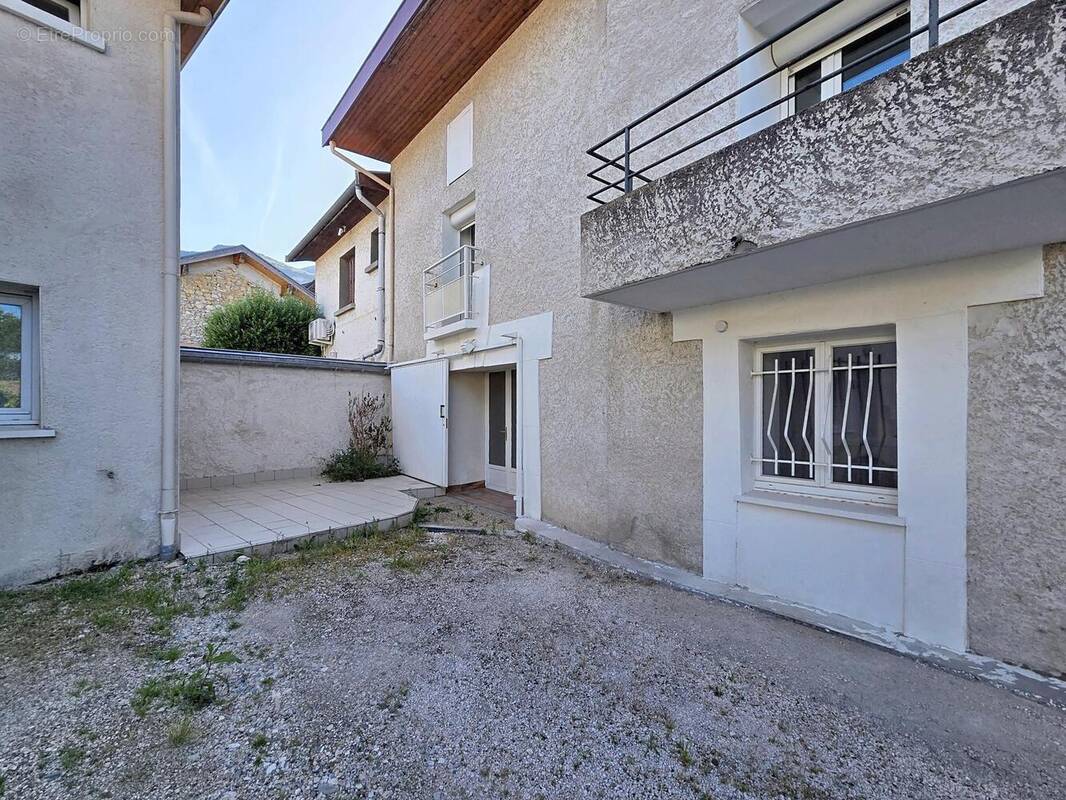 Photo 1 - Appartement à VARCES-ALLIERES-ET-RISSET