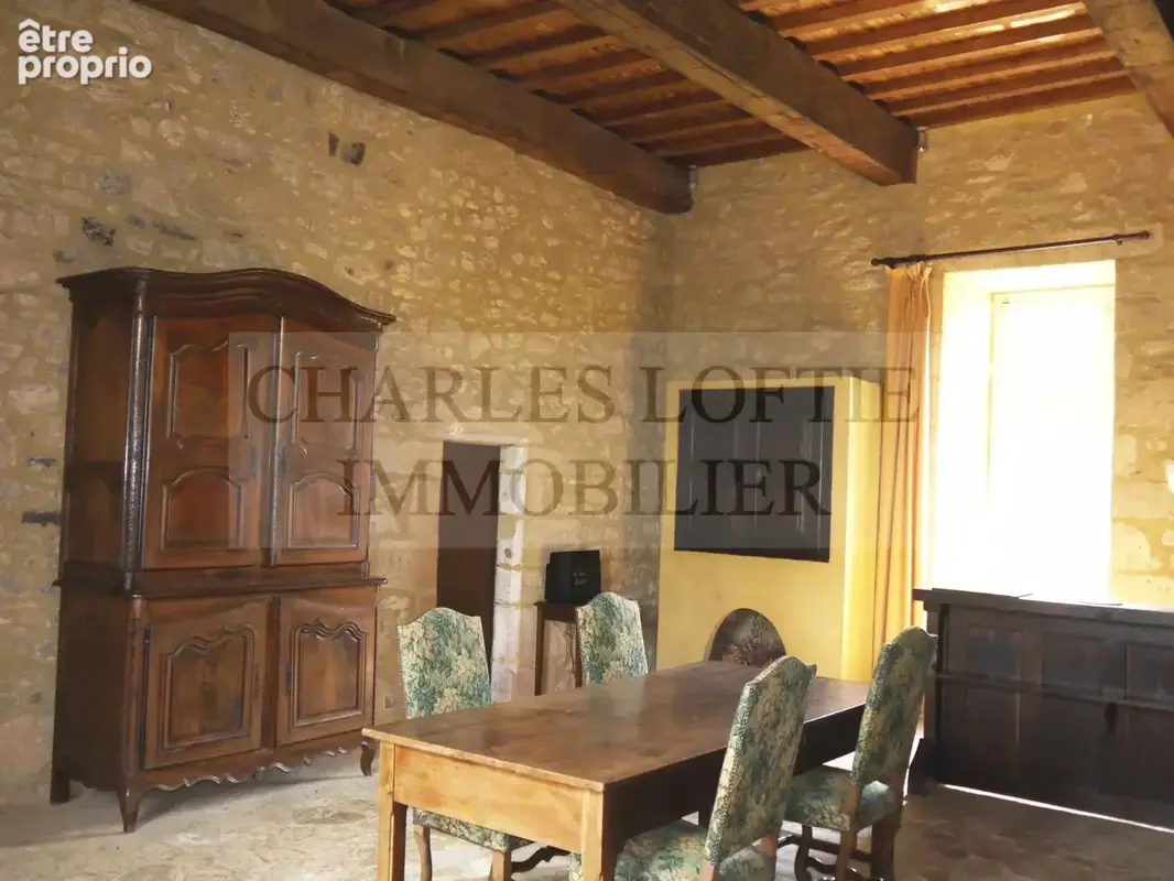  Propriété mitoyenne dans un château Médiéval du 14ème et 15eme siècles - photo 23