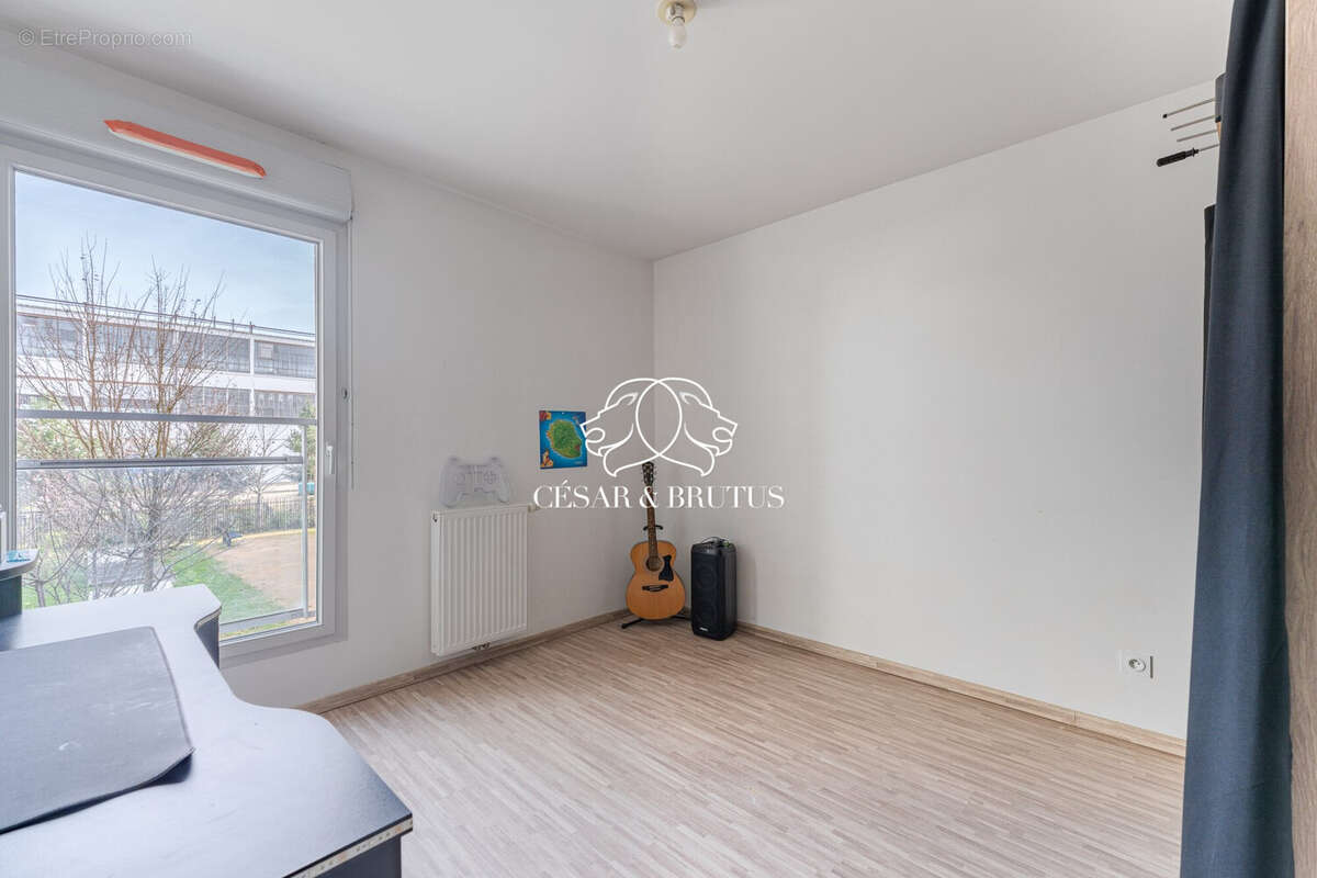 Appartement 63 m² à Vaulx-En-Velin  - photo 6