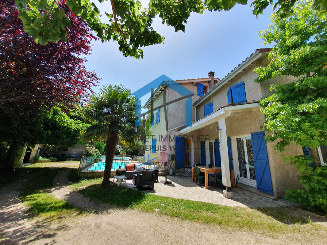 Maison à SAINT-MARTIN-LA-PLAINE