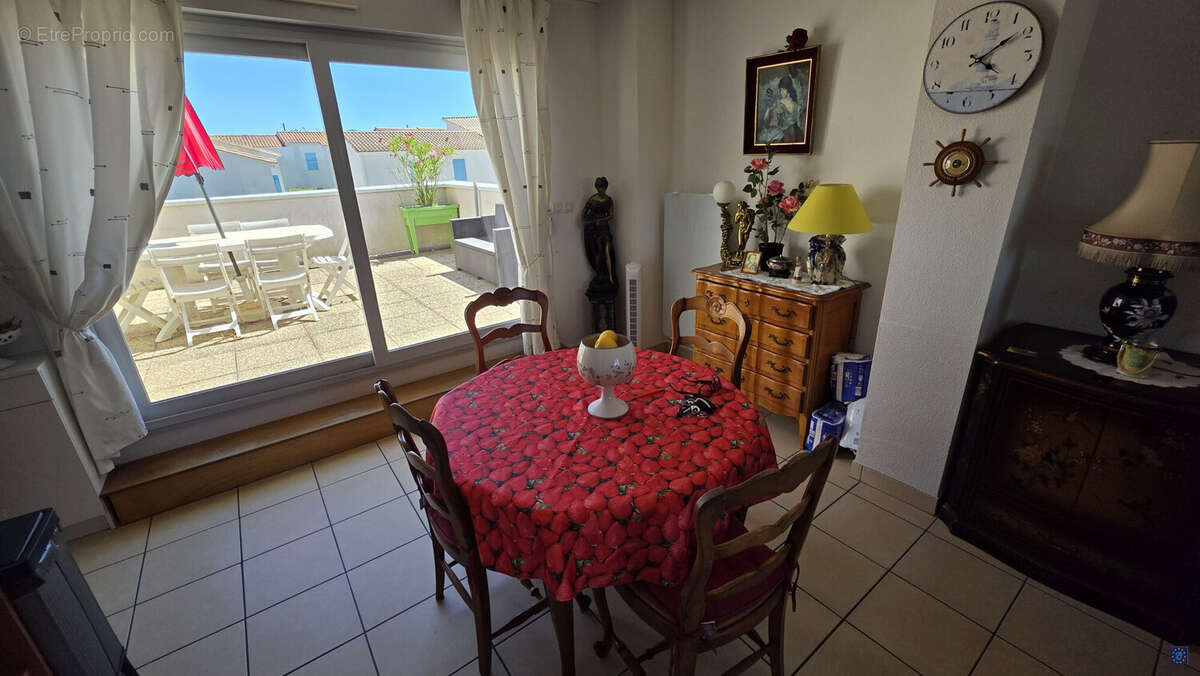 Appartement à VAUX-SUR-MER