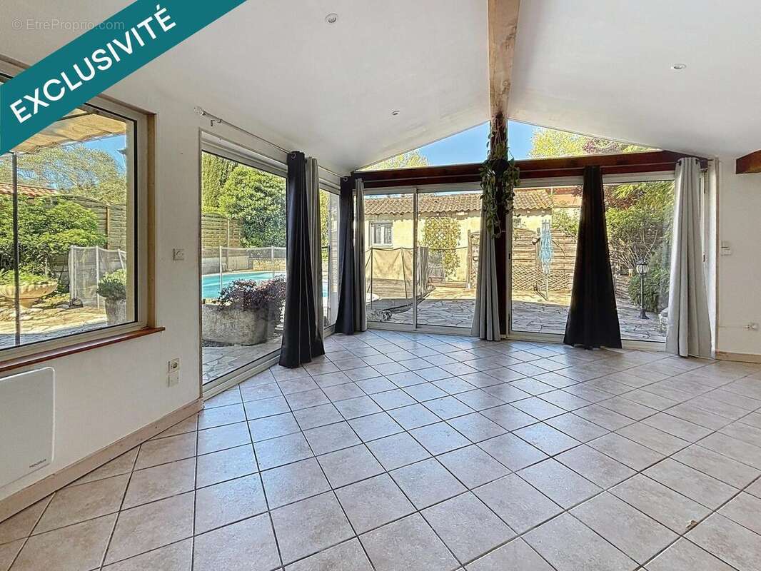 Photo 4 - Maison à VILLENEUVE-LA-COMPTAL