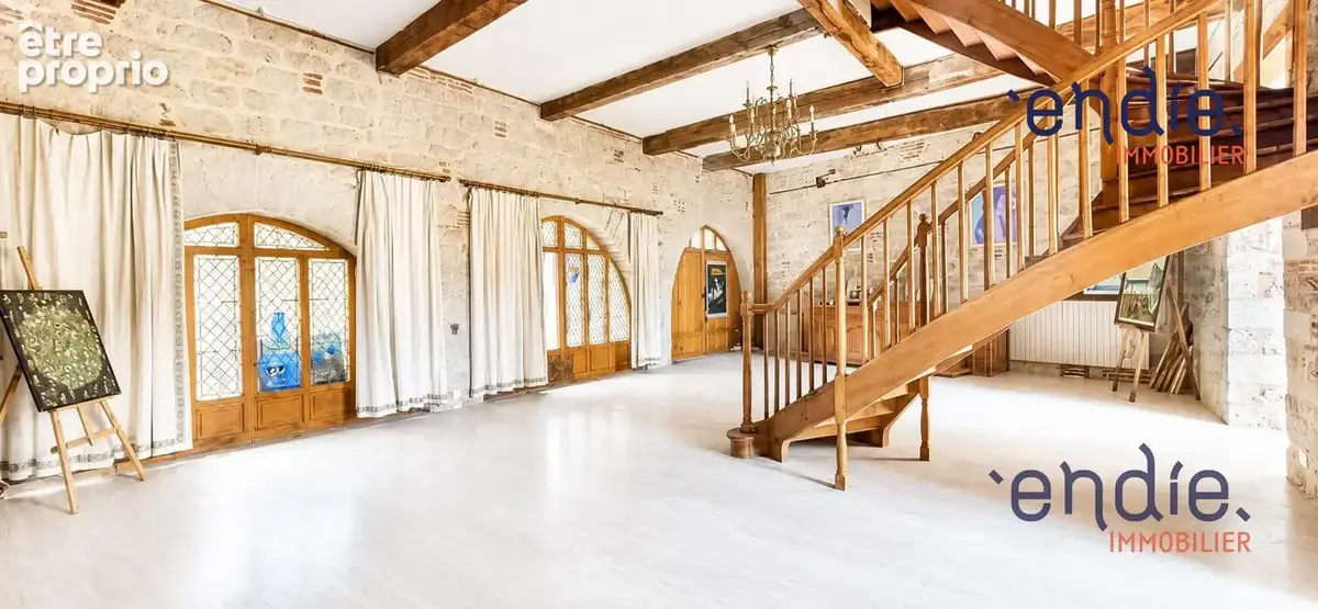 Appartement 272 m² à vendre à Cahors (46000) - photo 2