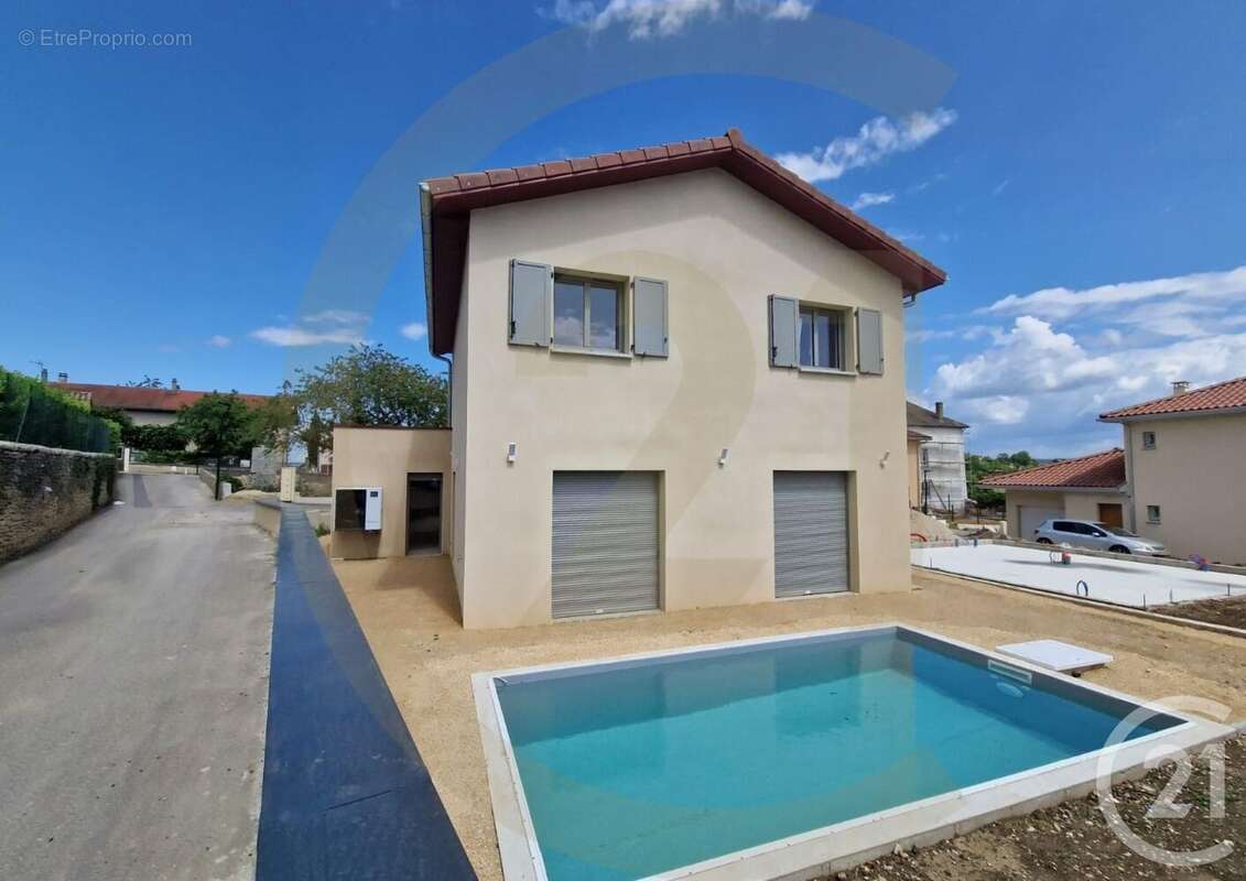 Maison à L&#039;ISLE-D&#039;ABEAU