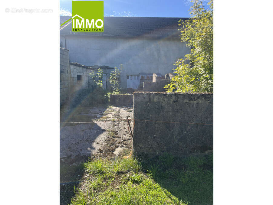 Maison à CLAIRVAUX-LES-LACS