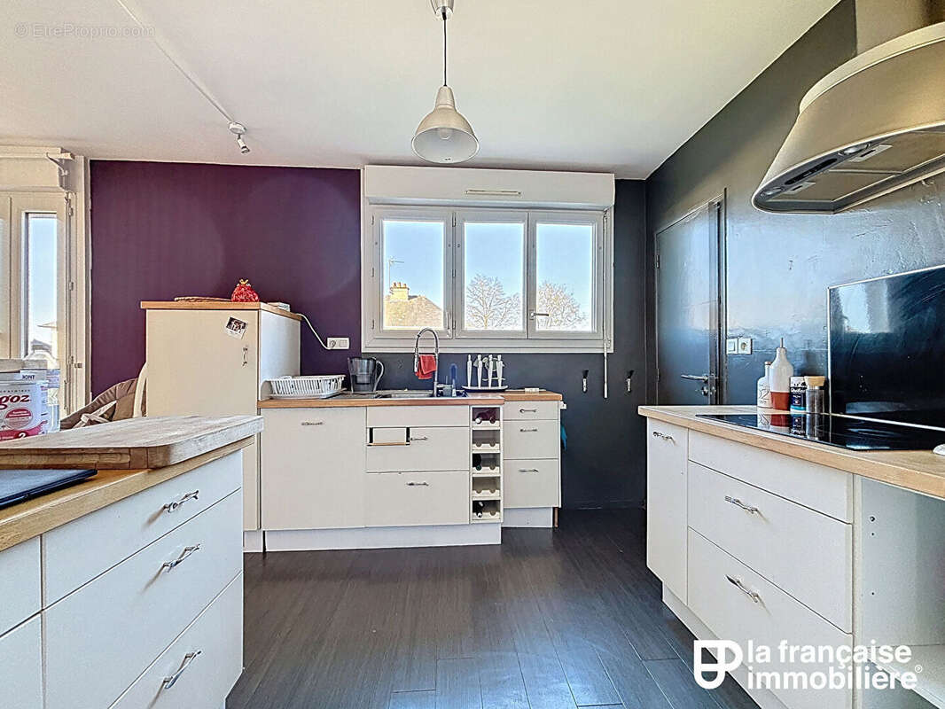 Maison à VEZIN-LE-COQUET