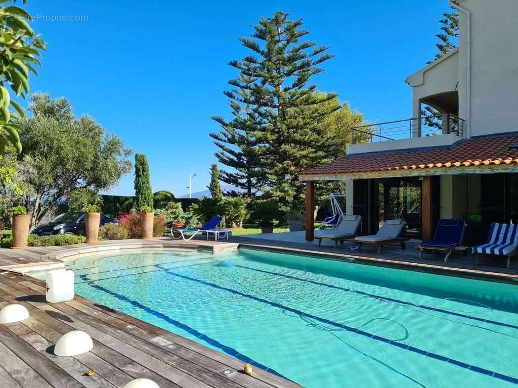 Maison à SAINT-FLORENT