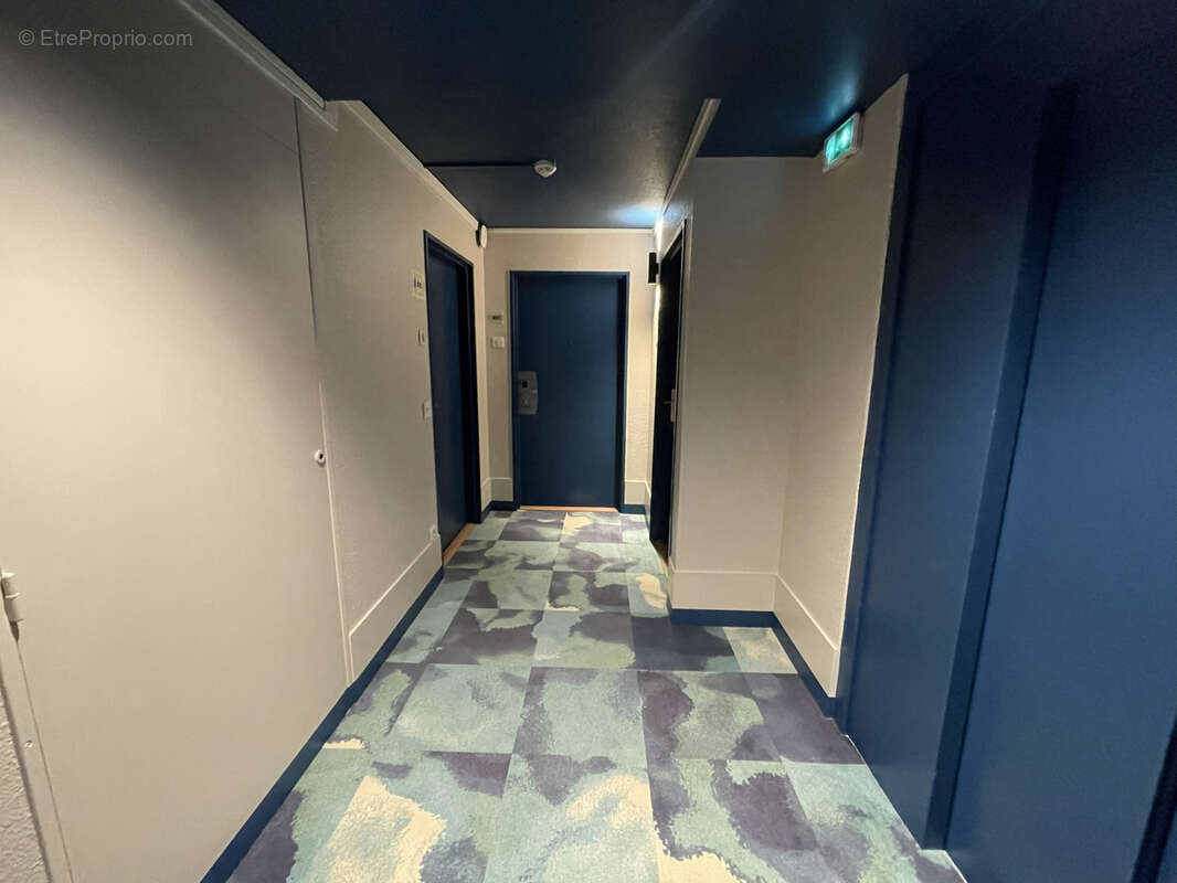Appartement à COURBEVOIE