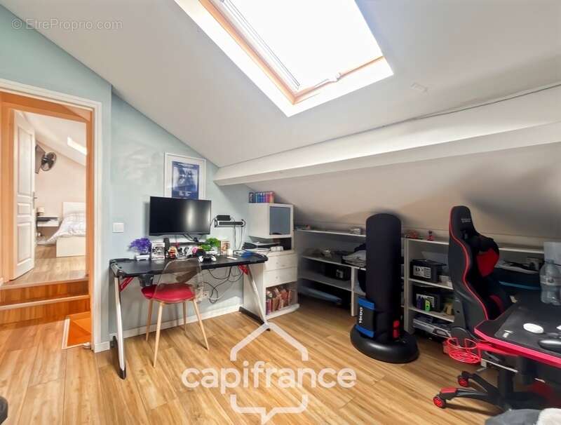 Appartement à PONTAULT-COMBAULT