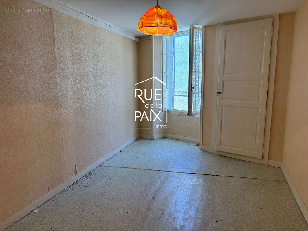 Ensemble immobilier situé  a la chapelle saint laurent - photo 4