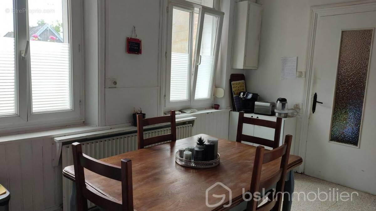 Maison à VILLERS-BRETONNEUX