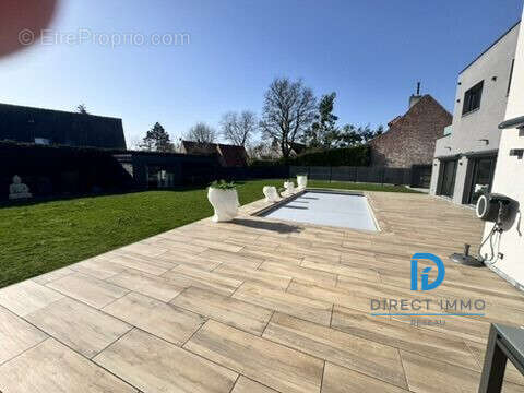 terrasse avec piscine - Maison à CYSOING