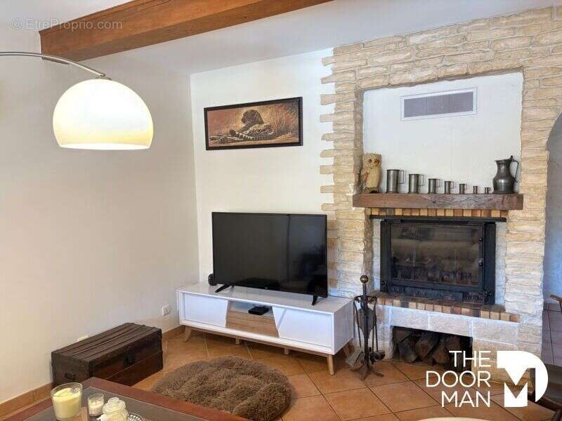 Maison à BORMES-LES-MIMOSAS