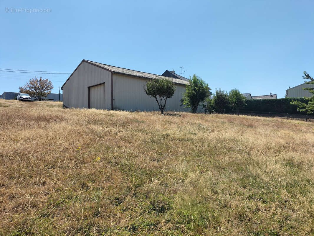 À vendre   Pavillon avec hangar sur 5134m2 de terrain - photo 12