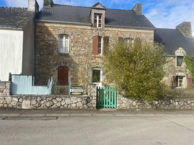 Maison à CAMORS