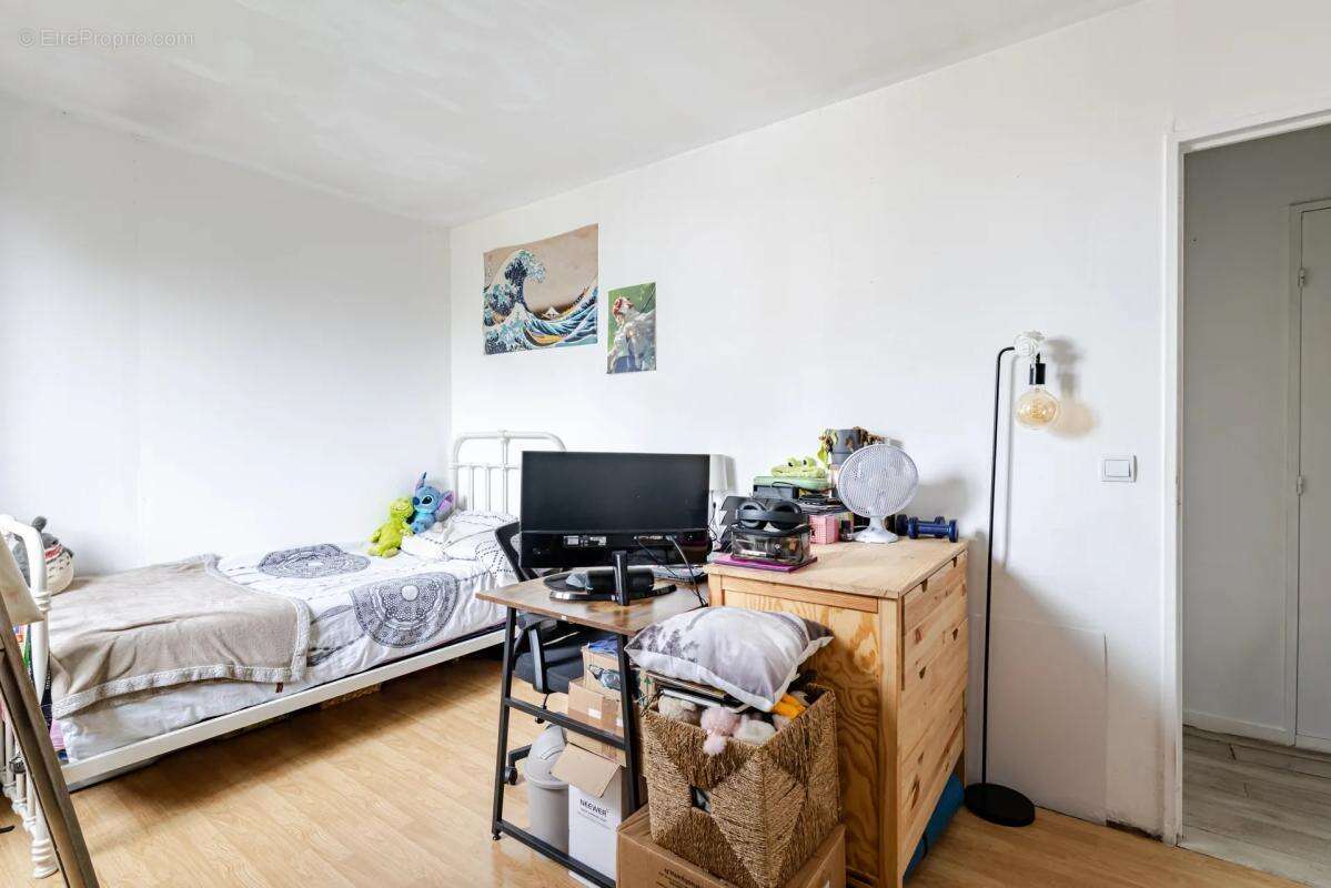 Appartement à GENNEVILLIERS