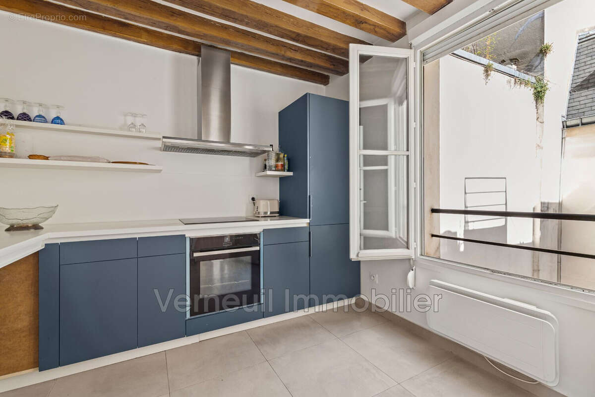 Appartement à PARIS-7E