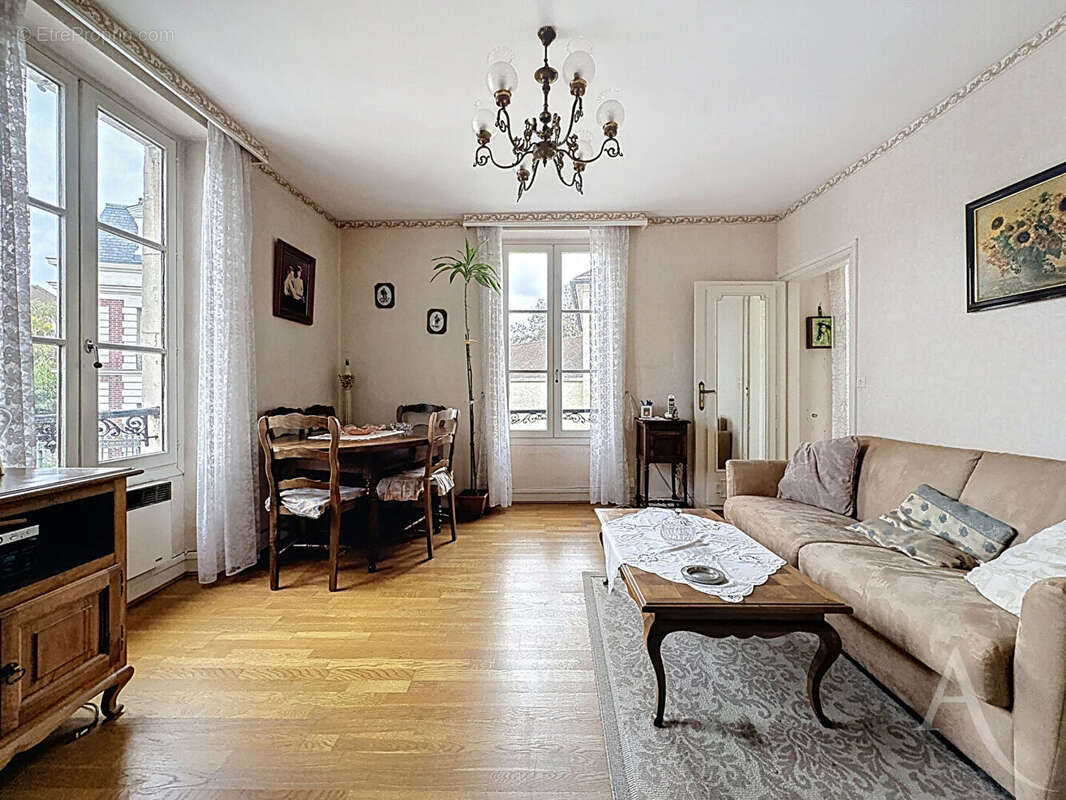Appartement à MANTES-LA-JOLIE