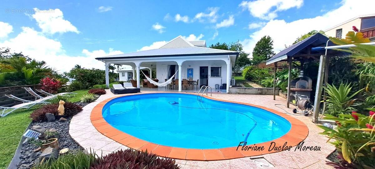 Maison à SAINTE-ROSE