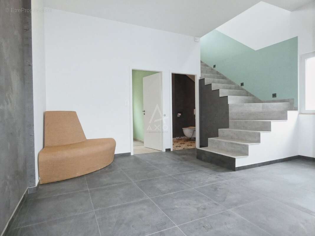 Commerce à PLESNOIS