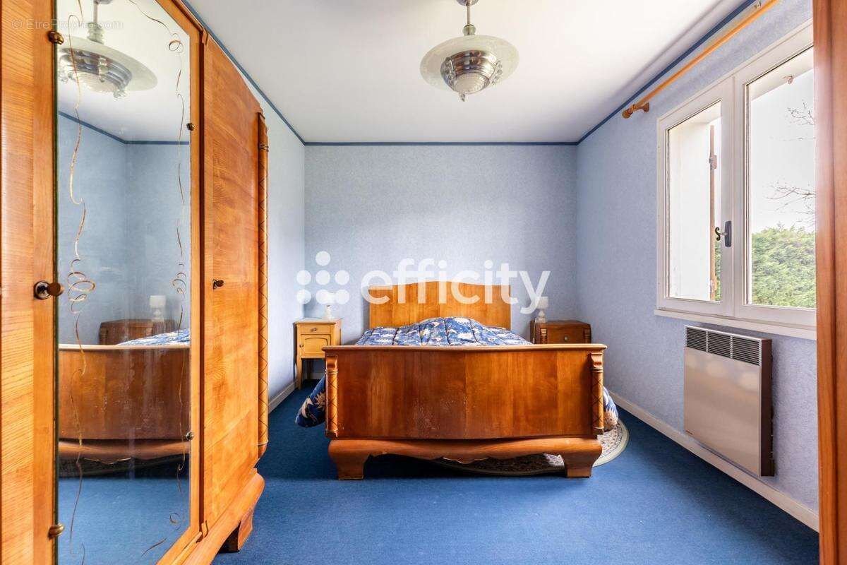 Maison 155 m² à Salles  - photo 7