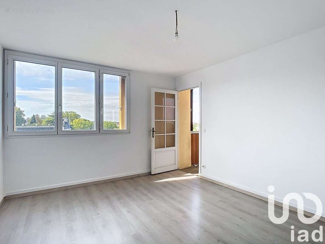 Photo 3 - Appartement à BRY-SUR-MARNE
