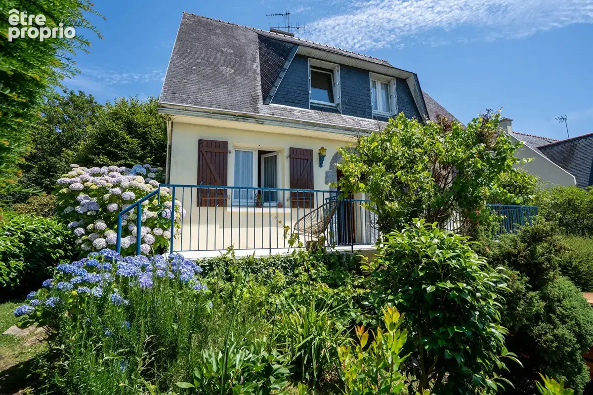 A vendre - Maison familiale à Melgven de 122 m² sur plus de 1000 m² de terrain - photo 2