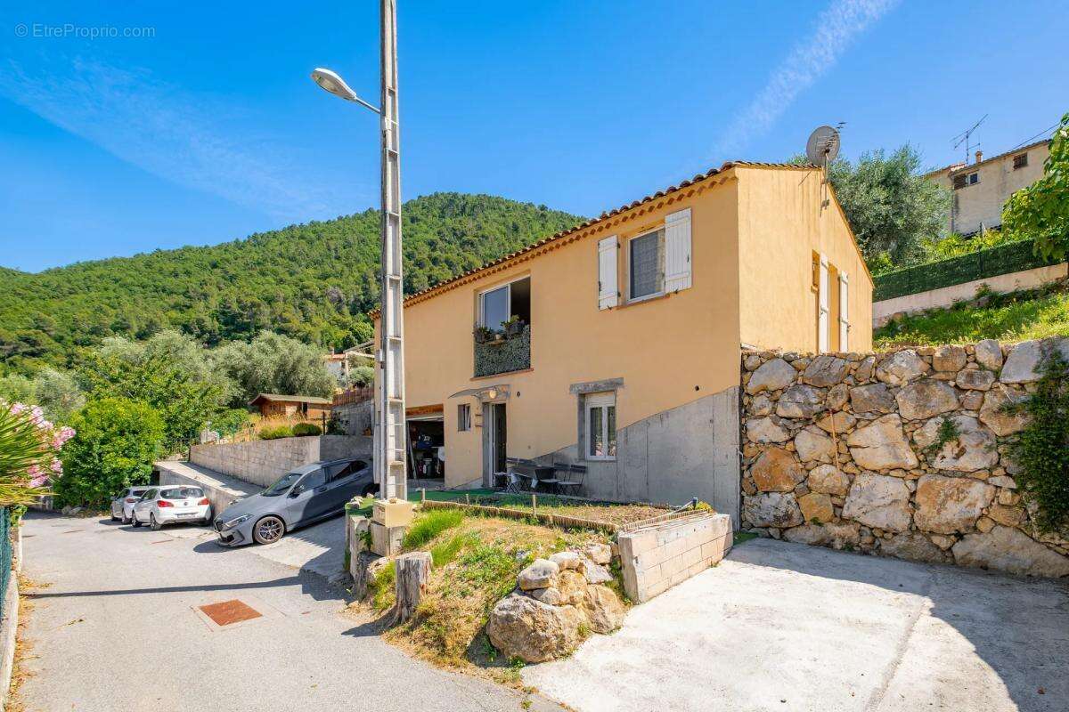 Maison de 6 pièces de 139 m² à Saint-Blaise - photo 15