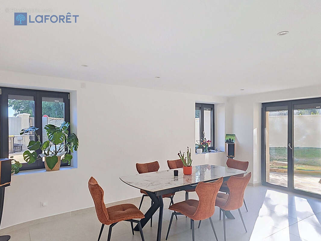 Maison Jossigny 6 pièce(s) 130 m² - photo 2