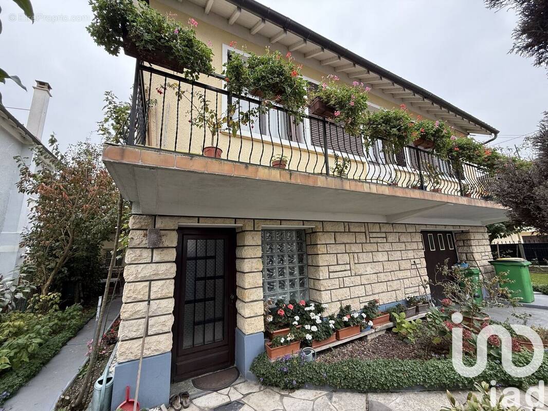 Photo 1 - Maison à CLICHY-SOUS-BOIS