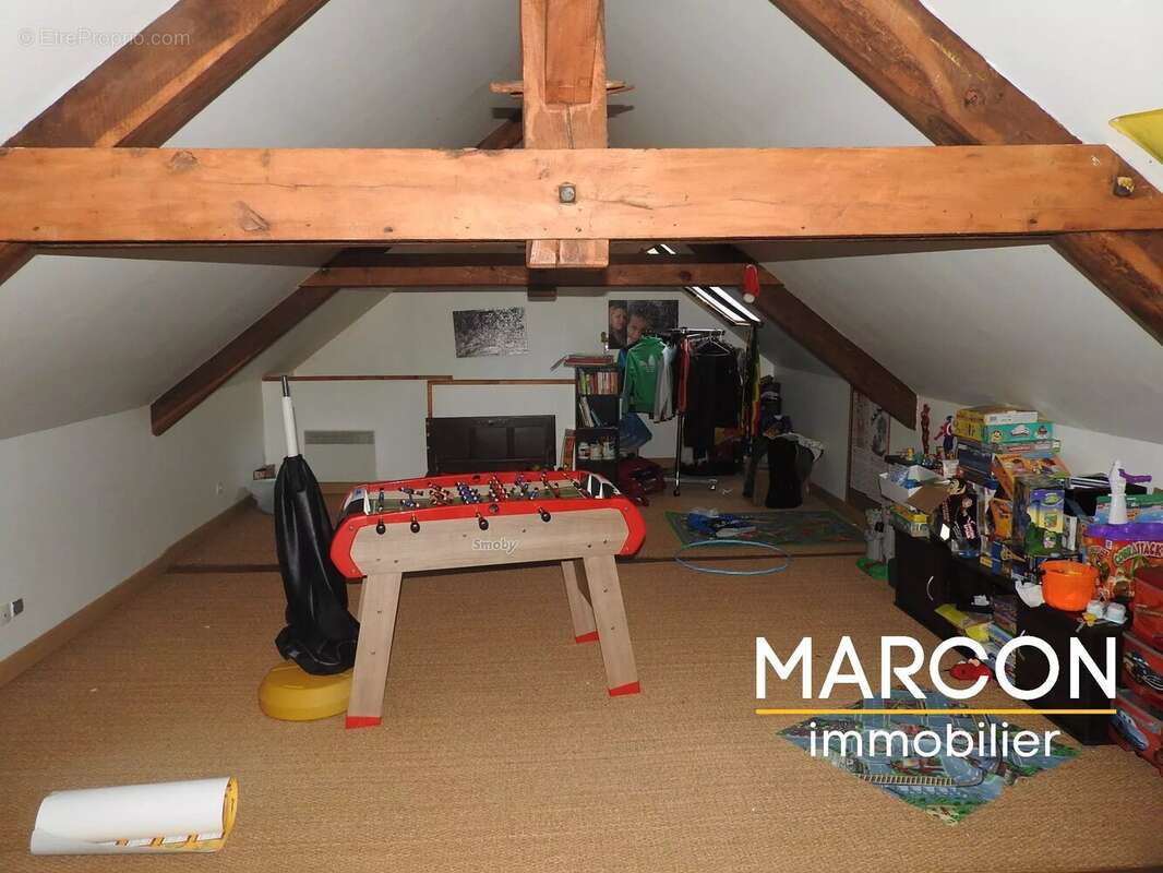 Maison à MOUTIER-ROZEILLE