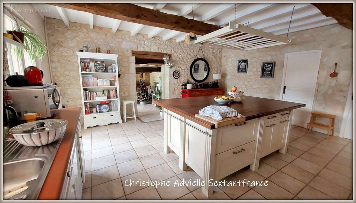 Grande maison de 5 chambres avec piscine, complexe d'hébergements insolites sur presque 7ha - photo 7