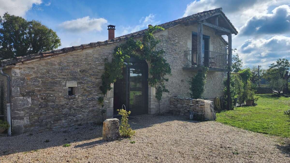 Maison à CREMPS