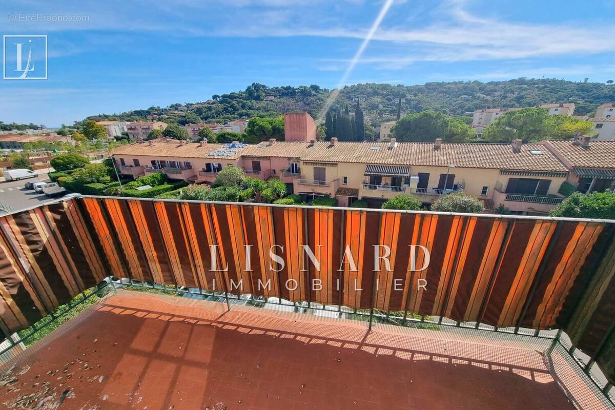 Appartement à VALLAURIS